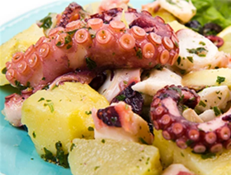 Octopus and potatoes: the recipe by PentoleProfessionali!