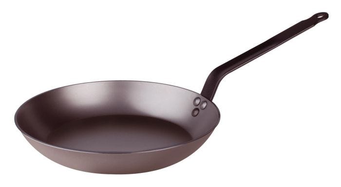 Heavy iron Lyonnaise frying pan with handle, diam. 32cm