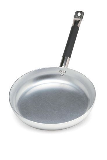 Aluminum frying pan with one handle with heat-resistant sheath, thickness 3 mm, diam. 28cm