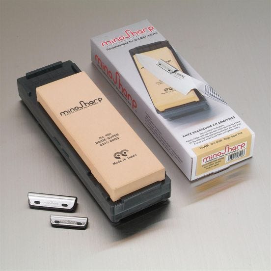 Traditional water stone with 2 sharpening guides, superfine 6000 grit
