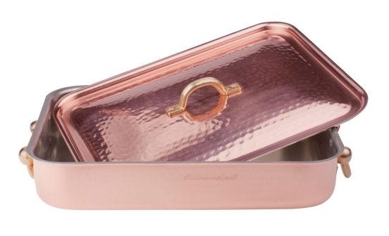 Rectangular roasting pan in hand hammered tinned copper 2mm with lid, two brass handles, dim.36x26cm