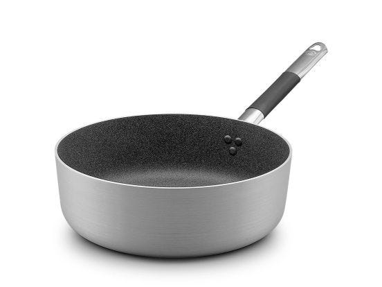 Low saucepan Shark Skin in 3mm non-stick aluminum with “cool” handle, diam. 28cm